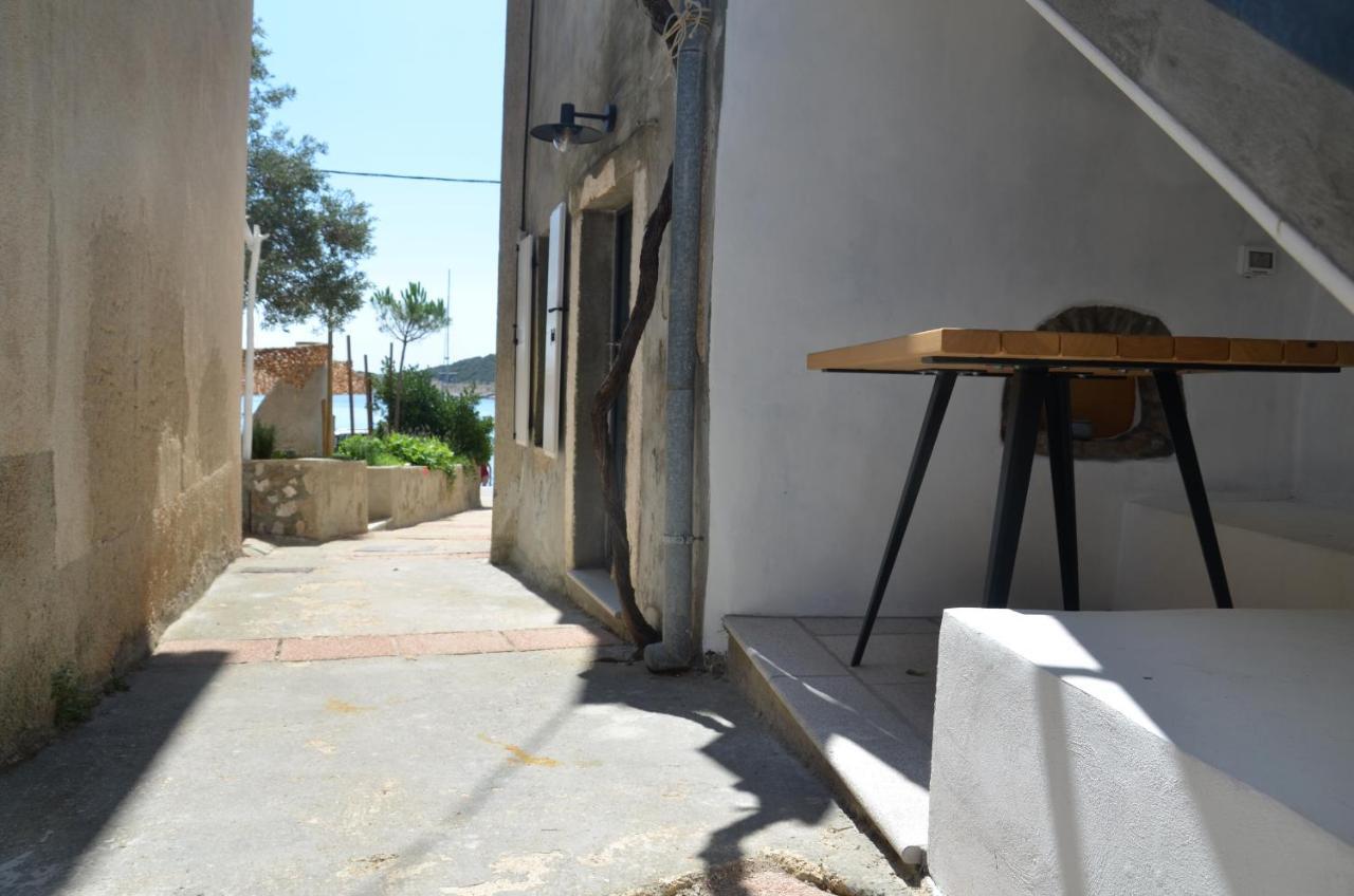 Apartments Martamare Martinšćica エクステリア 写真