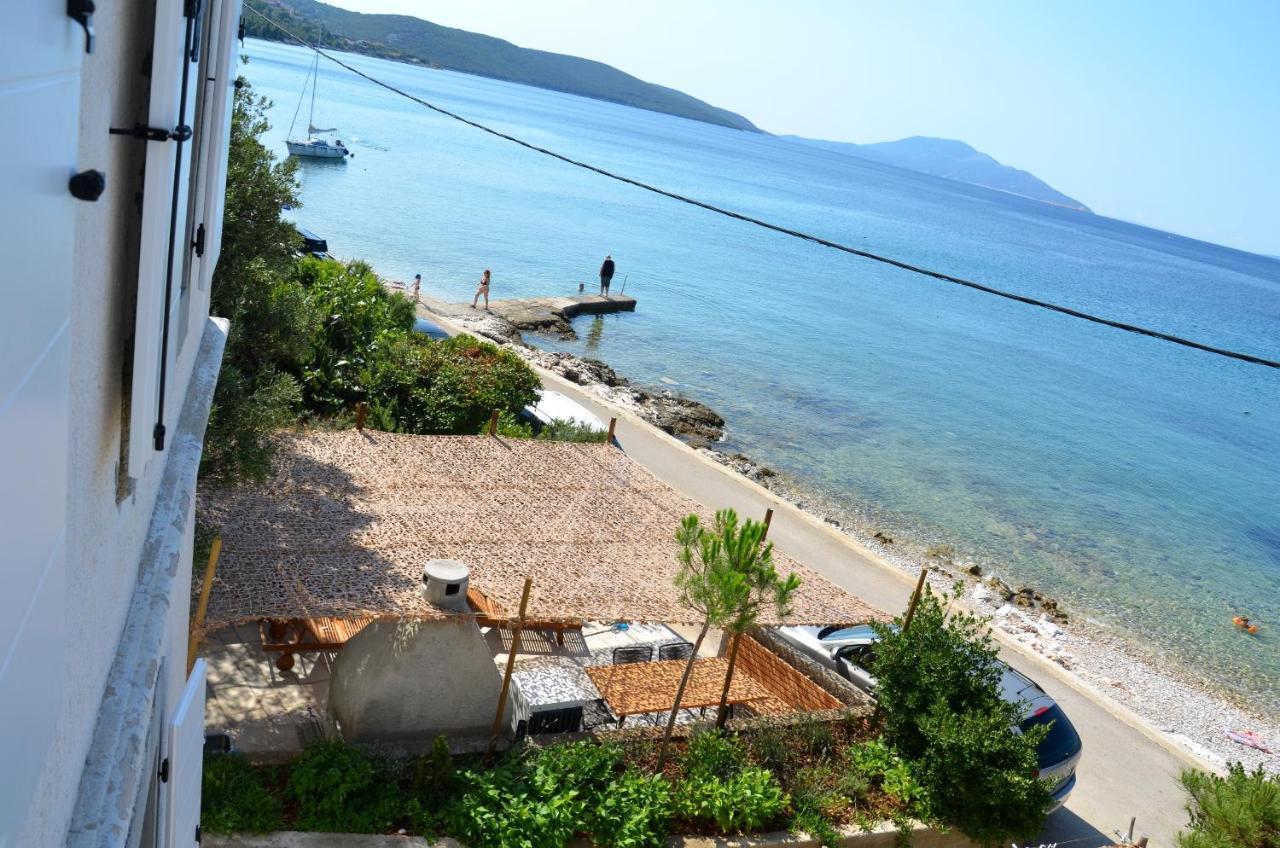 Apartments Martamare Martinšćica エクステリア 写真