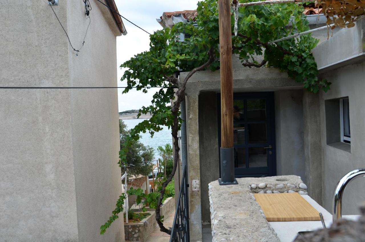 Apartments Martamare Martinšćica エクステリア 写真