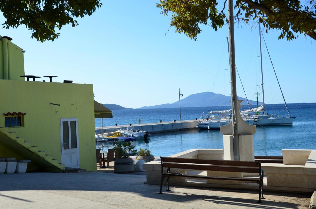 Apartments Martamare Martinšćica エクステリア 写真
