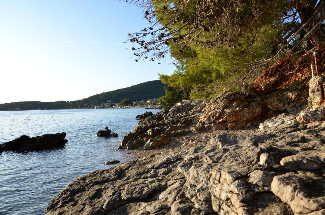 Apartments Martamare Martinšćica エクステリア 写真