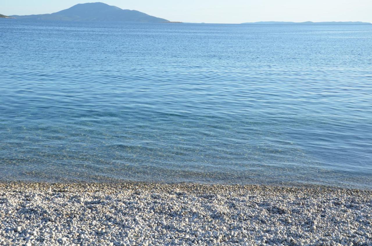 Apartments Martamare Martinšćica エクステリア 写真